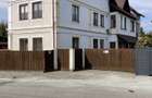 Apartament 2 camere 53 mp utili etaj 1 cu curte 250 mp