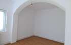 Vand casa cu gradina - 4