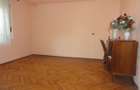 Casa 4 camere situata pe colt intr-o locatie buna in zona Gai