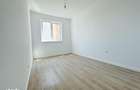Penthouse 3 camere, decomandat, 80 mp utili,toate utilitatile-Aradului