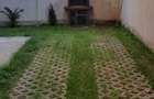 Inchiriez apartament 2 camere si curte