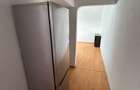 De vanzare apartament cu 2 camere si balcon, mobilat, Pret 38.000