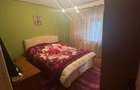 Apartament 4 camere de vanzare zona ?coala 8 - 12