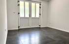 Apartament cu 3 camere decomandat în Exterior Vest