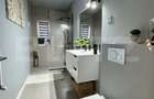 Vand apartament 3 camere - 81 mp - etaj 1 + loc de parcare - UNIRII - 5
