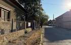 Casa ultracentral singura in curte | Podul Centenarului - 16