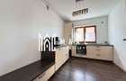 Apartament 3 camere | Etaj 2 | Balcon | Parcare | Decomandat
