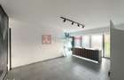 SPATIU COMERCIAL 76 MP | CORESI | VITRINA 15 ML - 12