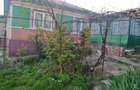 Casa de vanzare in comuna Deleni, jud. Iasi situata chiar la strada principala!
