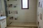 Vand casa la cheie in sat costi