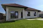 DUPLEX LANGA ASFALT - CURTE AMENAJATA - LA CHEIE