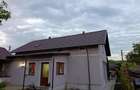 Casă individuală cu 6 camere cu Teren 1380 Mp în Central - 2