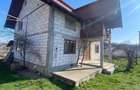 Casa si teren de vanzare - 2