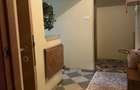 Apartament cu 3 camere,semidecomandat