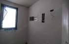 Casă cu Teren 360 Mp în Central - 15