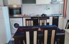 Inchiriez apartament cu o camera floresti