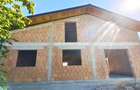 Casa la rosu ,3 camere + open space cu mansarda , constructie 2024 , 140mp ,teren 1500 mp , Sat Malaiesti ,PH la 15 min de oras, zona linistita - 8