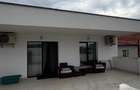 Apartament 3 camere, 2 dormitoare, 2 băi, terasă 50 mp