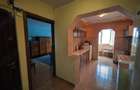 Inchiriez apartament cu 2 camere decomandat 260euro str. Moldovei col? cu Lacul Ro?u zona Rogerius