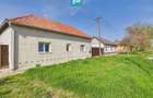 Casa renovata 4 camere si 1452 mp teren in Batania - 12