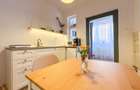 Inchiriez apartament la curte comuna zona Elisabetin