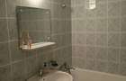 Inchiriez 1 camera intr un apartament cu 3 camere zona PACURARI COPOU