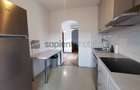 De închiriat apartament cu 4 camere, Bd. Decebal - 8