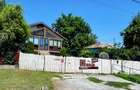 Uricani Iasi Doua Case in Una 108mp Ideala 2 Familii, 1330 mp teren - 12