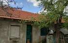De vanzare in sat murani casa cu 2 corpuri in curte - 1