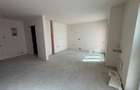 Apartament o camera, semifinisat, 37mp, etaj intermediar, zona Sopor