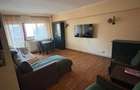 Inchriez apartament central,3 camere - 7