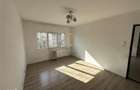 Apartament 3 camere semidecomandat, Velenta