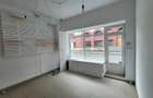 Spa?iu de inchiriat str. Gheorghe ?incai, fara comision, 58 mp + 22 mp (650 Eur + 250 Eur) - 4
