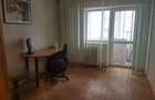 Apartament trei camere decomandat, etaj unu din patru, bloc deosebit, mobilat, doua balcoane inchise - 2
