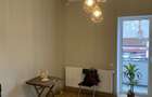 Proprietar, 2 camere in vila interbelica 60 mp 2 balcoane centrala proprie