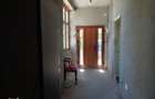 Casa solida, 2 locuri de casa 5132 mp, fs 42 ml, anexe , livada - 5