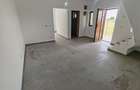 Duplex cu 3 dormitoare, 1 living, 2 bai, 1 bucatarie,terasa ?i curte. - 3