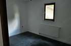 Casa cu 2 apartamente