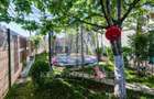 Casa parter,  situata pe colt, teren 300 mp, acces dublu - 20