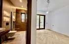 Apartament la parter cu gradina proprie, in Foresti Sinaia. In inima n - 18