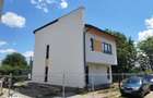 Casă cu 4 camere cu Teren 100 Mp în Central - 3