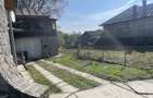 Casa, curte spatioasa si teren de vanzare - sat Motaieni, Dambovita - 2