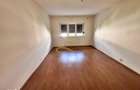 De vanzare apartament 2 camere decomandate Nord Bacau - 2