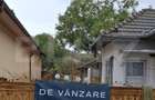 Casă bătrânească la stradă, Podari-Livezi, teren 822 mp - 1
