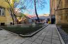 Cladire istorica, apartament 2 dormitoare, decomandat, zona - 2