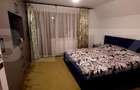 Casa 5 camere, IZVOR