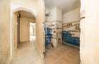TRIAJ - Coresi | 3 camere +2 bai | 70 mp utili NERENOVAT | decomandat