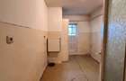 De vanzare apartament cu 3 camere si balcon, 2 bai, 70mp, 52000euro - 2