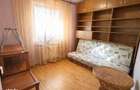 Apartament 4 camere etaj 1, Carpatilor, intrare Racadau