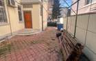 VILA DE VANZARE CU CURTE PROPRIE PIATA DOROBANTI